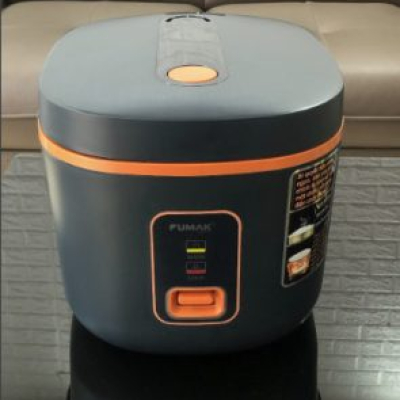 Nồi cơm điện Fumak-Japan 1.8L FRC 183